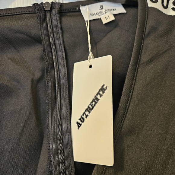 NWT!!! Shane Justin Jumpsuit - Picture 6 of 8